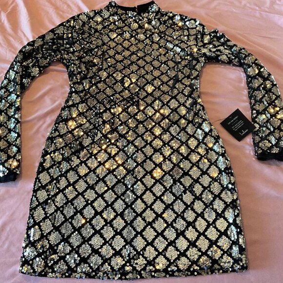 LULU'S Silver Sequin & Black Velvet Backless Bodycon Mini Dress NWT Size L - Picture 7 of 9